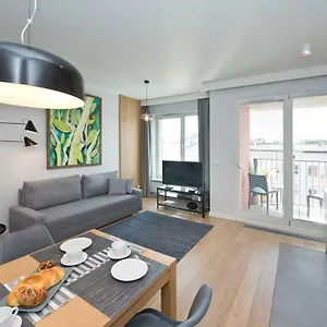 Chic Designer With Original Art And Old Town View , Gdańsk Polska